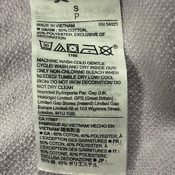 *Last Chance* Gap Factory Logo Shorts - Picture 5 of 5